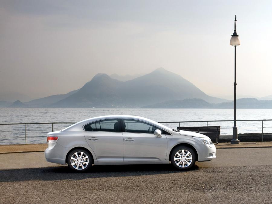  Toyota Avensis Sedan 2008 года  (фото 28 из 57)